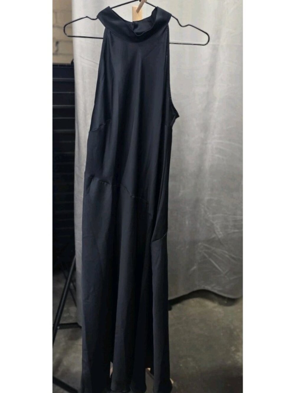 A New Day Black Mock Neck Sleeveless Midi Dress Women's Large Casual. WL366
